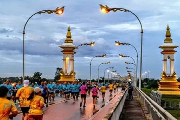 งาน"เดิน-วิ่ง ข้ามโขง นครพนม – คำม่วน มาราธอน 2565